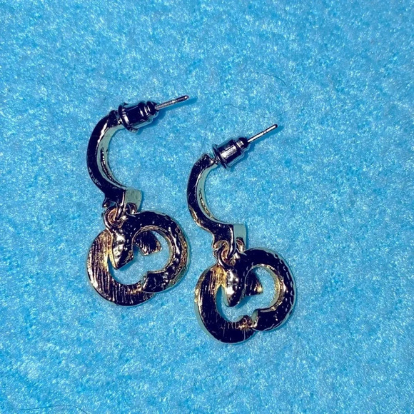 CC rhinestone and enamel gold tone pierced earrings chic and effortless dangles - Picture 5 of 6